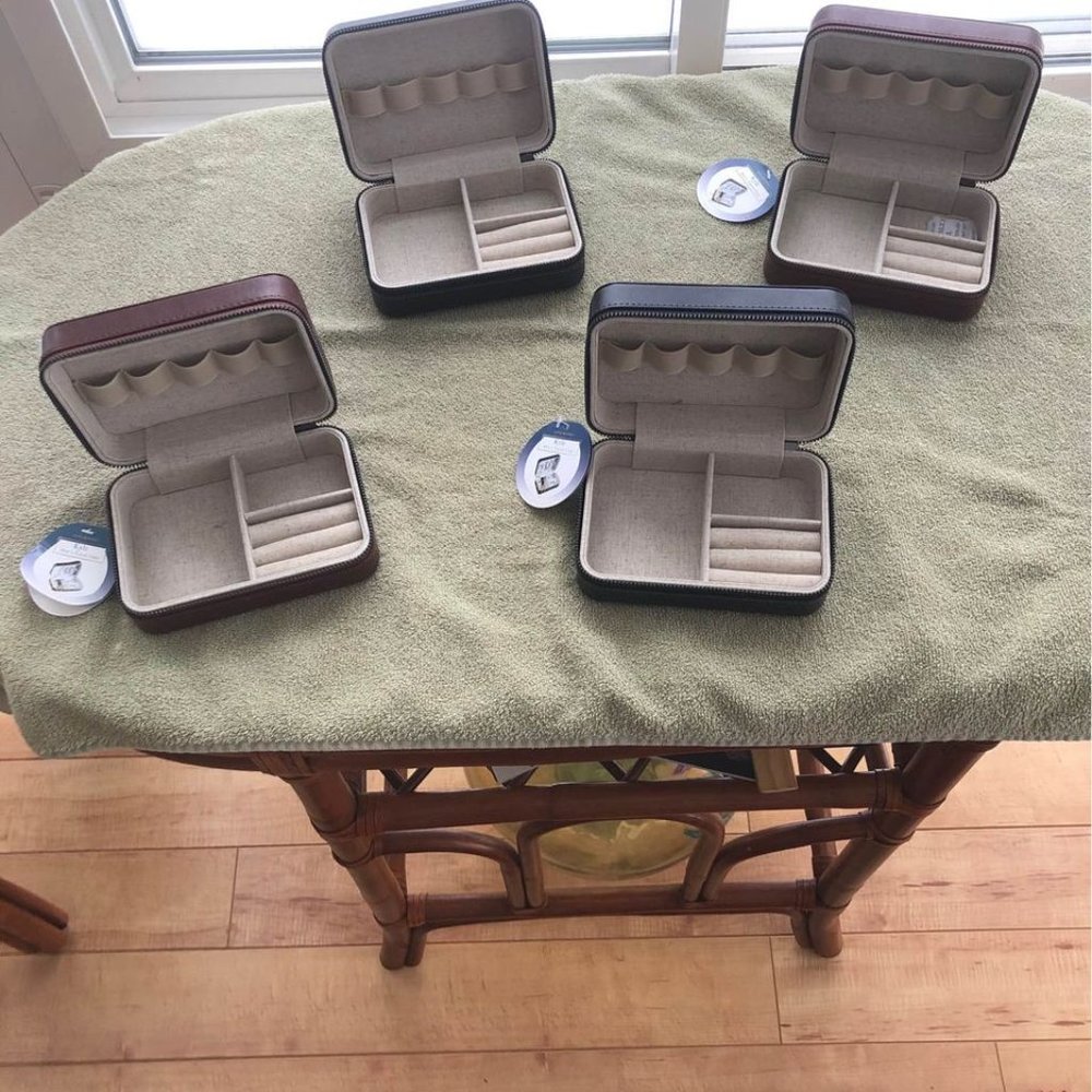 Kyle Men's Compact Travel/Storage Case